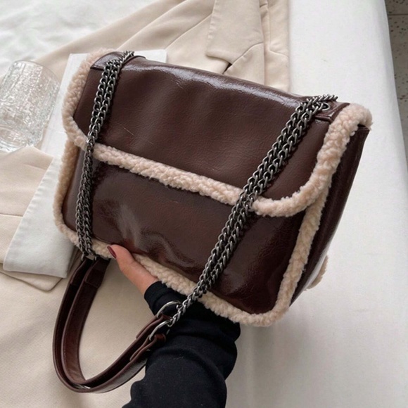 BellanBlue Handbags - Luxe Vegan Leather Chain Strap Teddy Trim Shoulder Bag